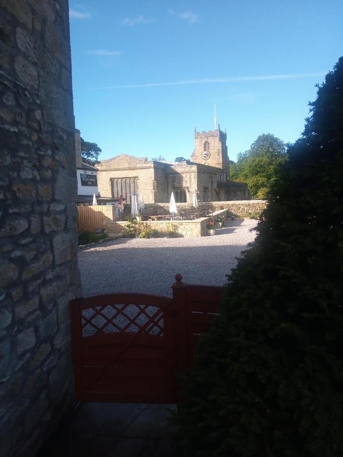 Charming, Wonderfully Cosy One Bedroom Apartment Giggleswick Exterior foto